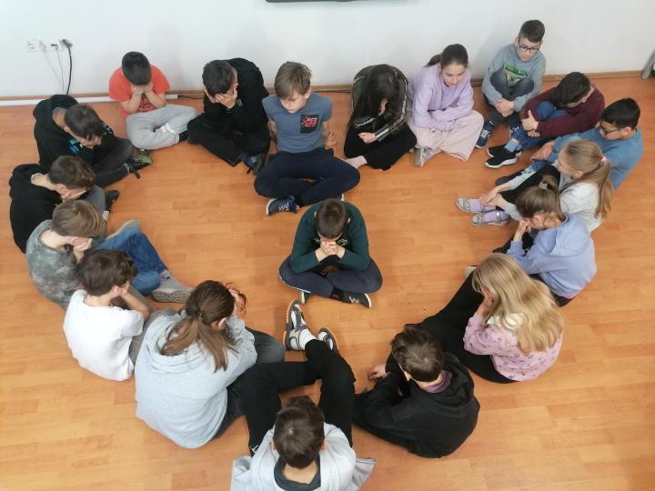 4.C (1)